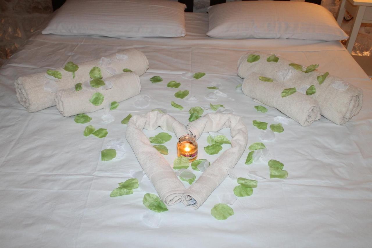 Romantic Miniloft Остуні Екстер'єр фото